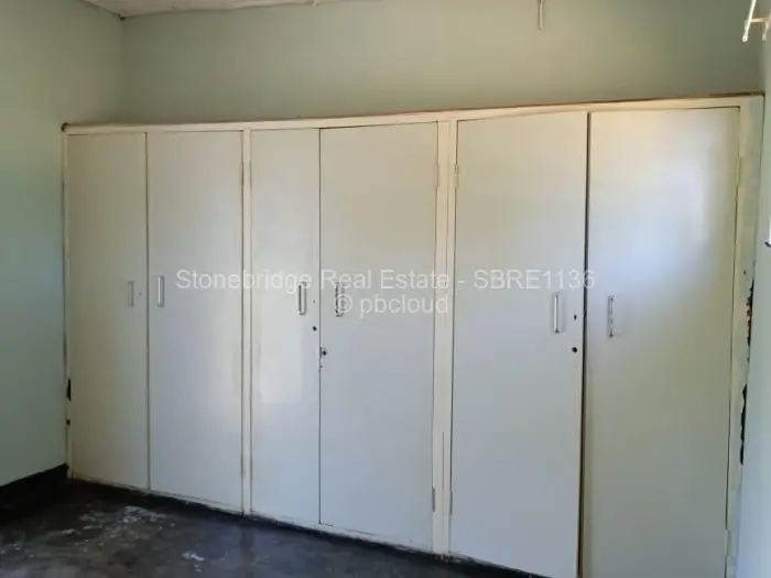 1 Bedroom Cottage/Garden Flat to Rent in Douglasdale, Bulawayo