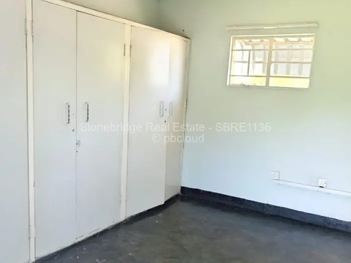 1 Bedroom Cottage/Garden Flat to Rent in Douglasdale, Bulawayo