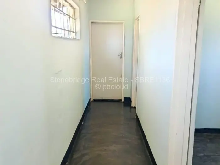 1 Bedroom Cottage/Garden Flat to Rent in Douglasdale, Bulawayo