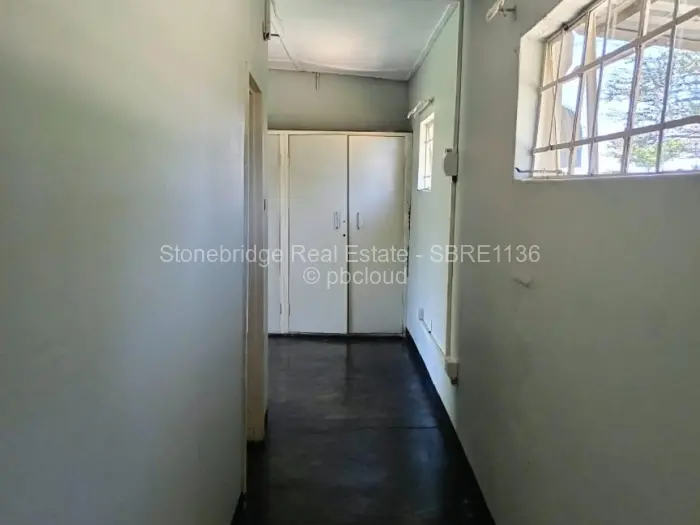 1 Bedroom Cottage/Garden Flat to Rent in Douglasdale, Bulawayo