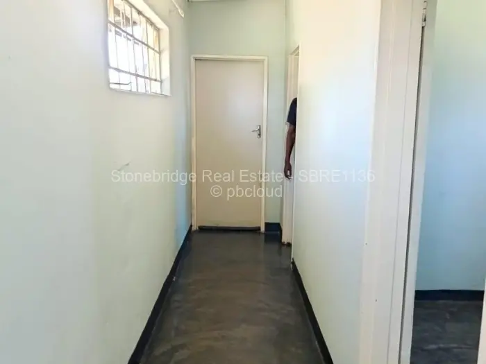 1 Bedroom Cottage/Garden Flat to Rent in Douglasdale, Bulawayo