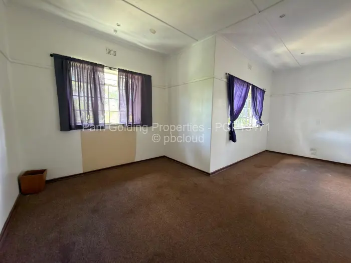 3 Bedroom House for Sale in Kumalo, Bulawayo