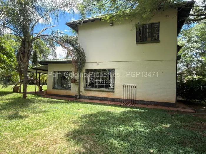 3 Bedroom House for Sale in Kumalo, Bulawayo