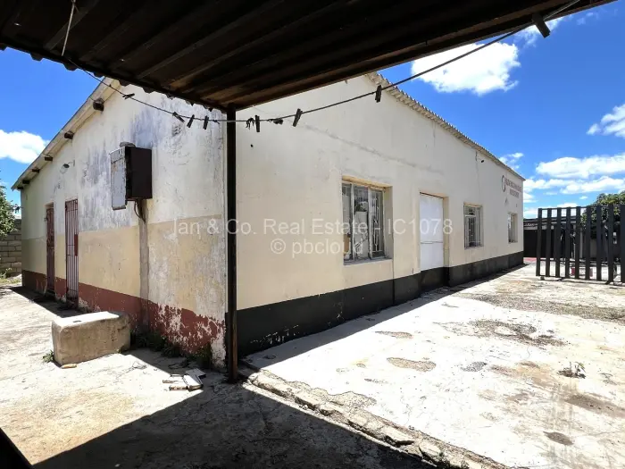 Warehouse/Industrial for Sale in Luveve, Bulawayo