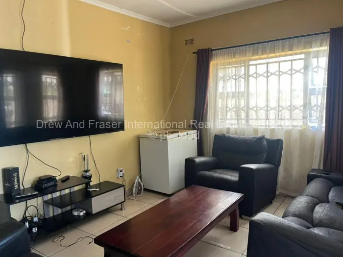 3 Bedroom Cottage/Garden Flat for Sale in Gletwin Park, Harare
