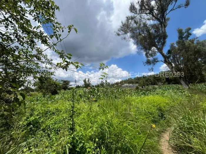 3 Bedroom Cottage/Garden Flat for Sale in Gletwin Park, Harare