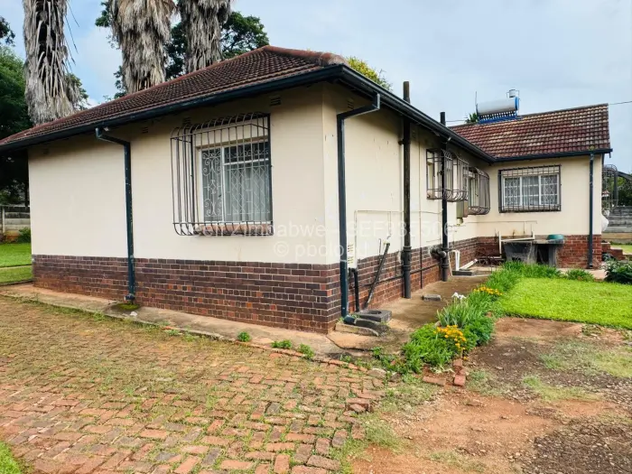 3 Bedroom House for Sale in Upper Hillside, Harare