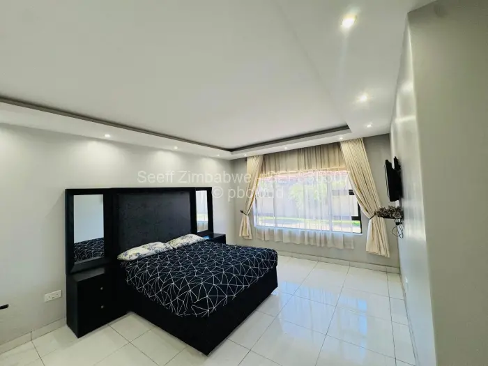 5 Bedroom House for Sale in Sandton Park, Harare