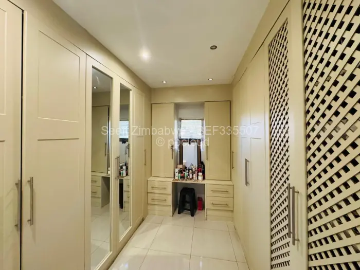 5 Bedroom House for Sale in Sandton Park, Harare
