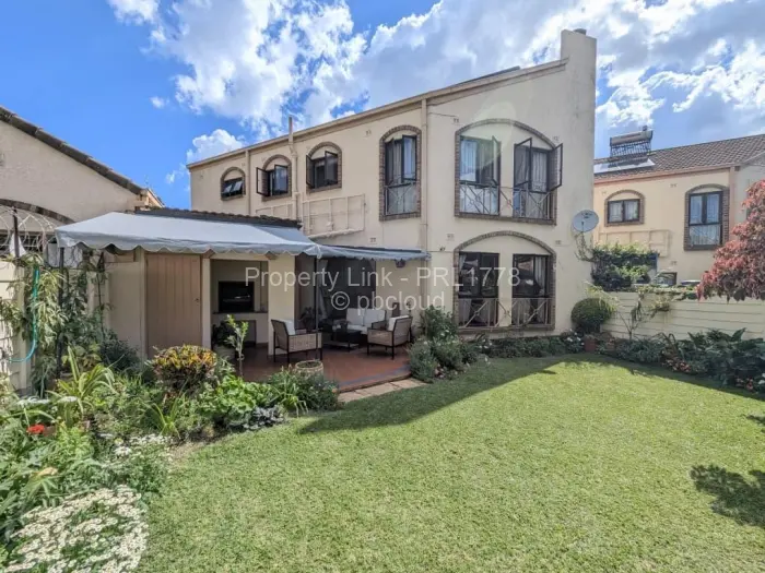 Townhouse/Cluster for Sale in Newlands, Harare