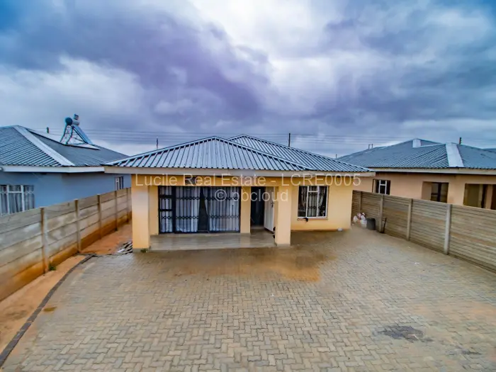 3 Bedroom House for Sale in Fairview, Harare