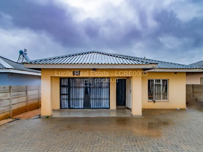 3 Bedroom House for Sale in Fairview, Harare