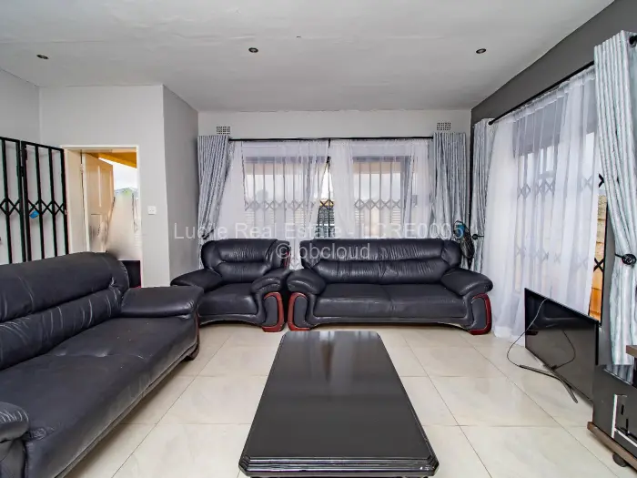 3 Bedroom House for Sale in Fairview, Harare