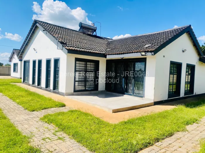 4 Bedroom House for Sale in Norton, Norton