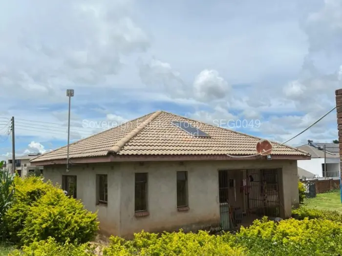4 Bedroom House for Sale in Crowhill Views, Harare