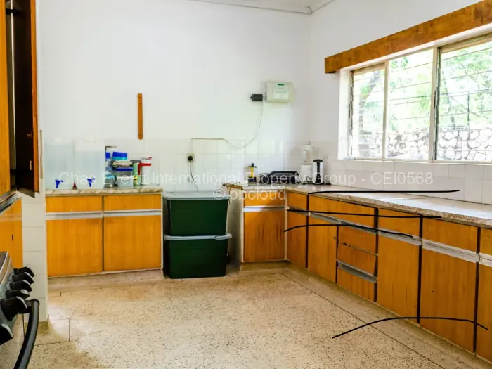 4 Bedroom House for Sale in Burnside, Bulawayo