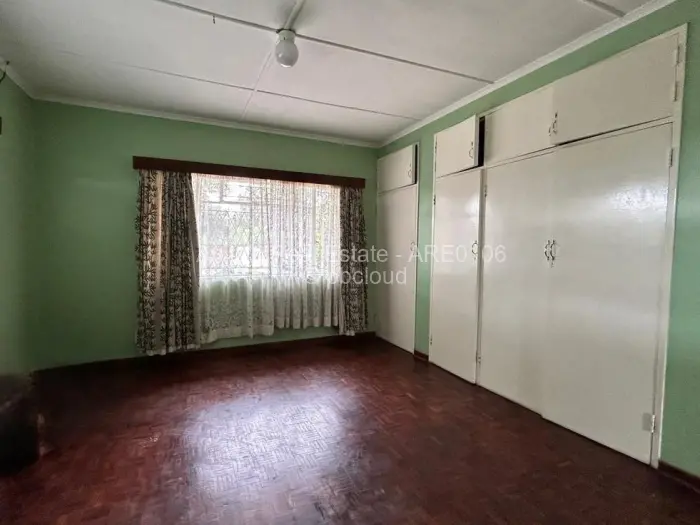3 Bedroom House for Sale in Bellevue, Bulawayo