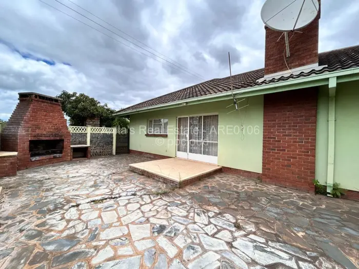 3 Bedroom House for Sale in Bellevue, Bulawayo