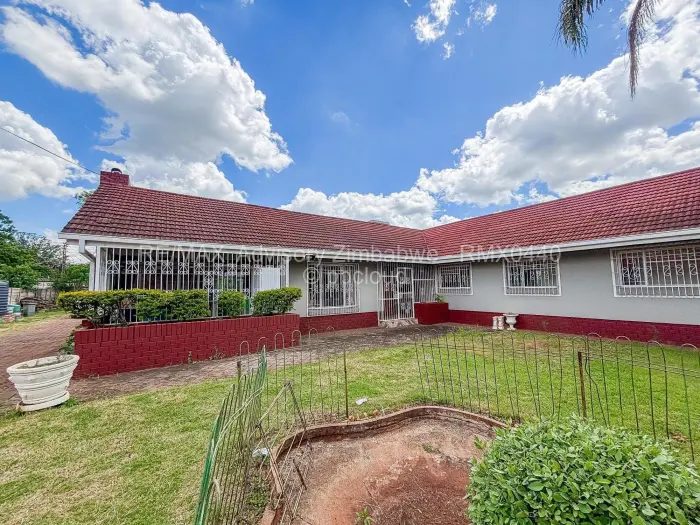 3 Bedroom House to Rent in Eastlea, Harare