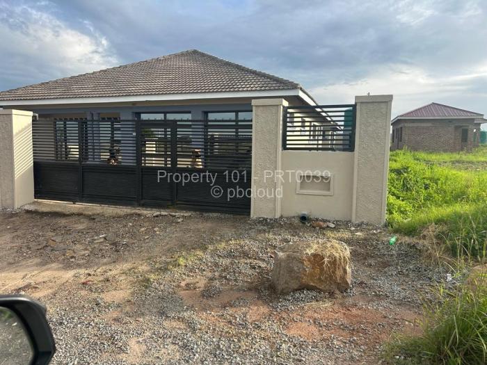 6 Bedroom House for Sale in Zimre Park, Harare