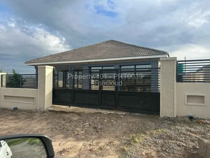 6 Bedroom House for Sale in Zimre Park, Harare