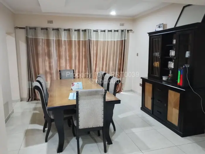 6 Bedroom House for Sale in Zimre Park, Harare