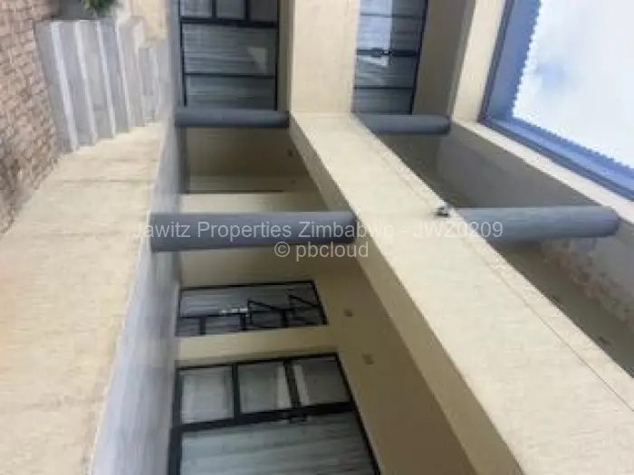 6 Bedroom House for Sale in Glen Lorne, Harare