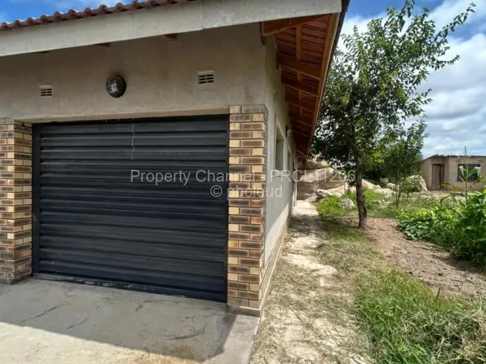 4 Bedroom House to Rent in Chitungwiza, Chitungwiza