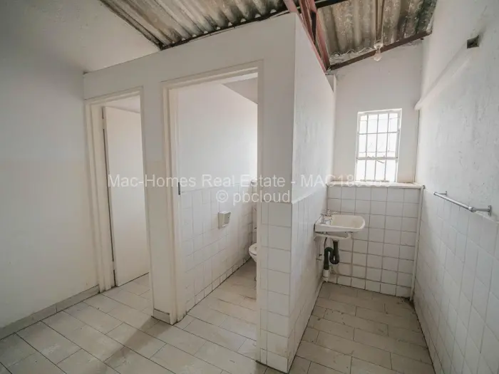 Warehouse/Industrial for Sale in Graniteside, Harare