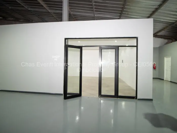 Retail/Shop to Rent in Hogerty Hill