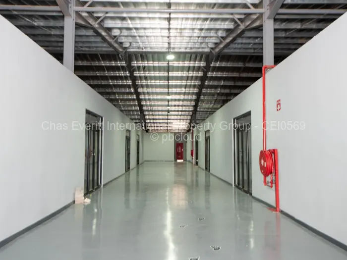 Retail/Shop to Rent in Hogerty Hill