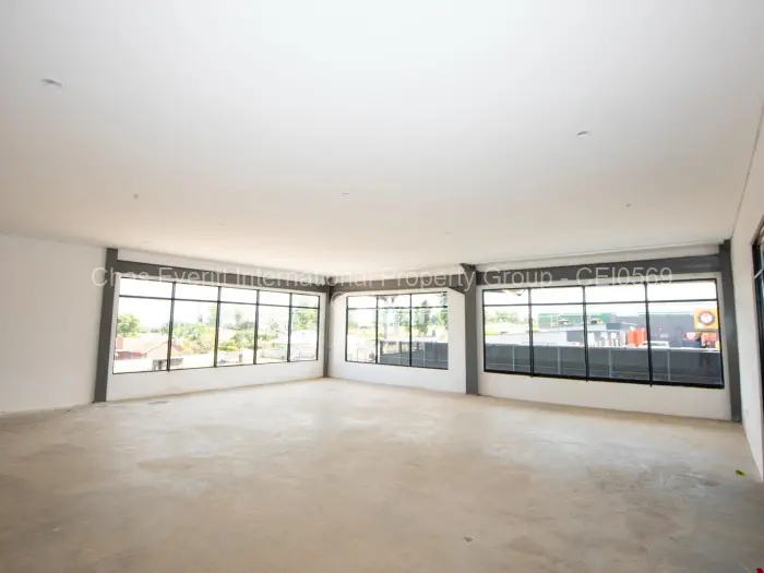 Retail/Shop to Rent in Hogerty Hill