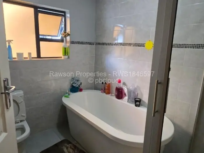 5 Bedroom House for Sale in Haydon Park, Mazowe