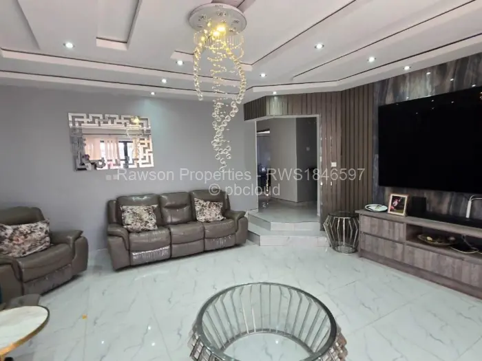 5 Bedroom House for Sale in Haydon Park, Mazowe