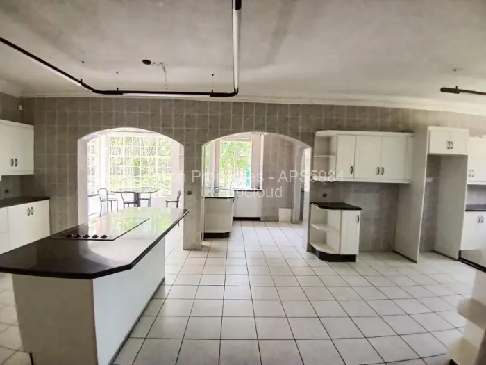 5 Bedroom House for Sale in Glen Lorne, Harare