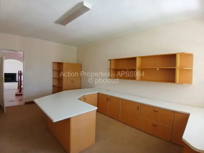 5 Bedroom House for Sale in Glen Lorne, Harare