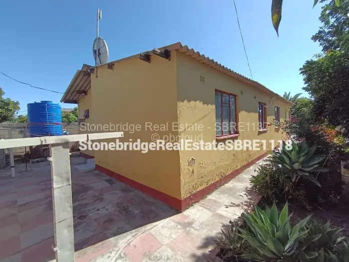 3 Bedroom House to Rent in Pumula South, Bulawayo