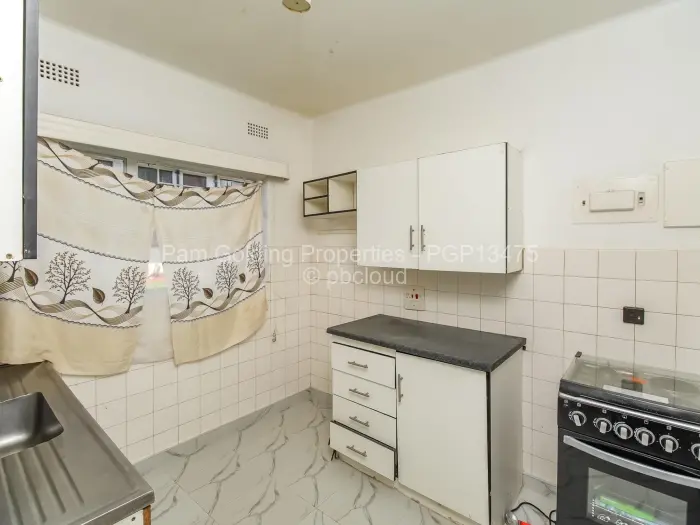Flat/Apartment for Sale in Parktown, Harare