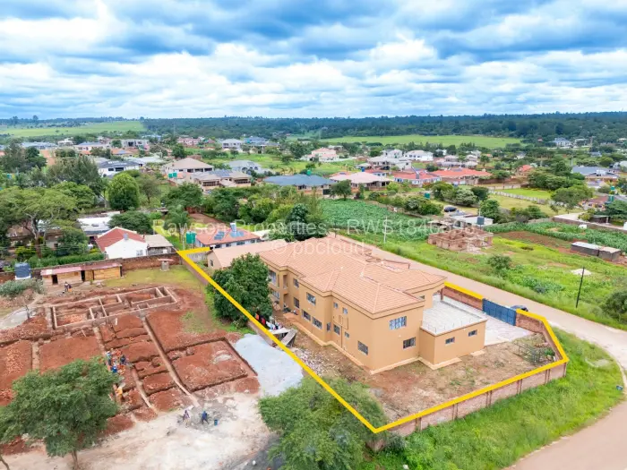 8 Bedroom House for Sale in Gletwin Park, Harare