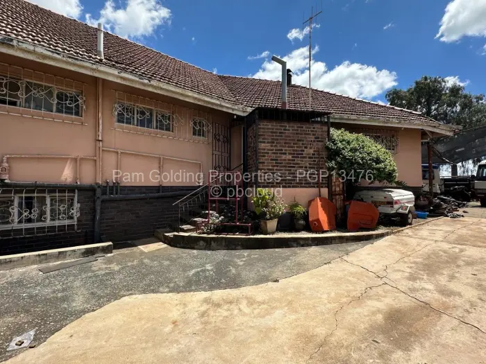 3 Bedroom House for Sale in Parklands, Bulawayo