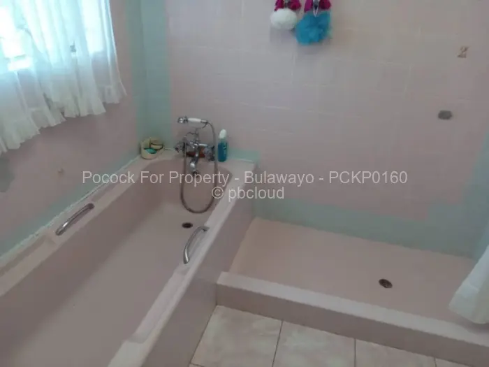 4 Bedroom House for Sale in Hillside Byo, Bulawayo