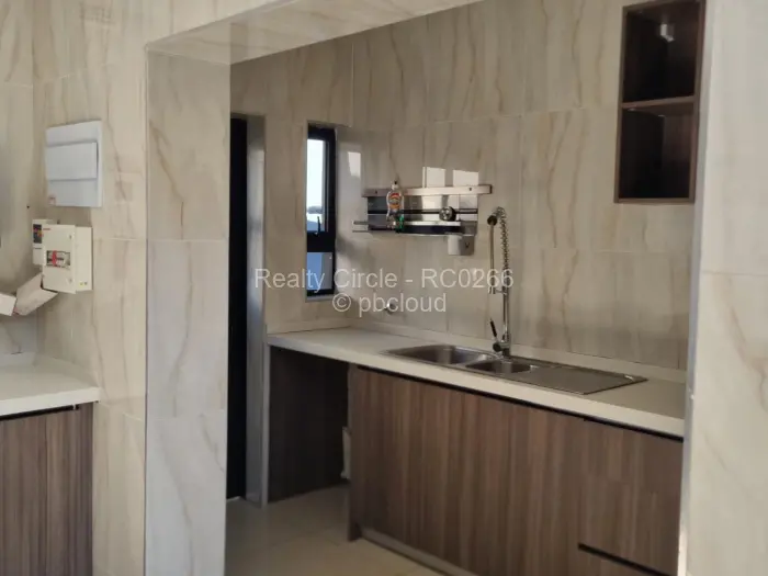 Flat/Apartment to Rent in Arlington, Harare