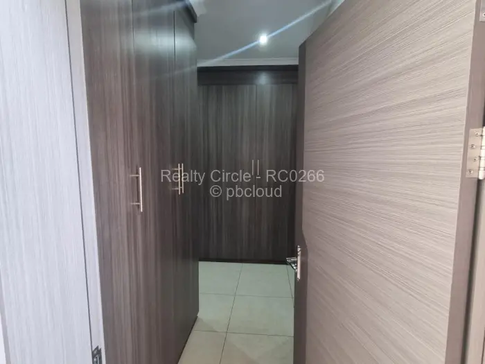 Flat/Apartment to Rent in Arlington, Harare