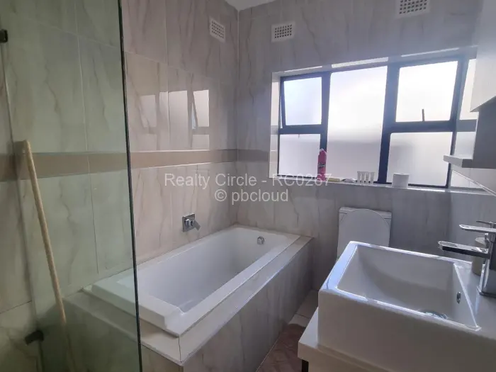Flat/Apartment to Rent in Arlington, Harare