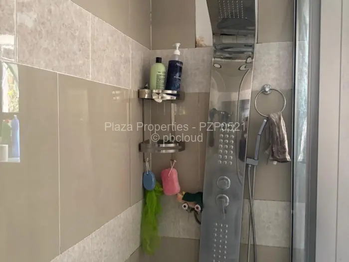 5 Bedroom House for Sale in Glen Lorne, Harare