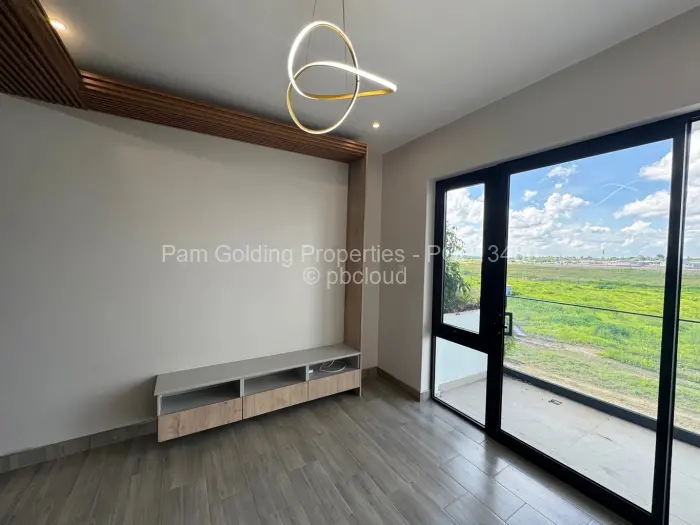 Flat/Apartment to Rent in Borrowdale West