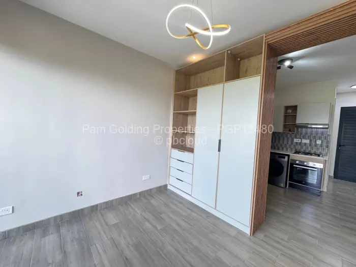 Flat/Apartment to Rent in Borrowdale West