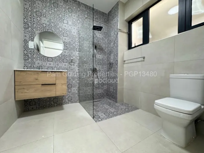 Flat/Apartment to Rent in Borrowdale West