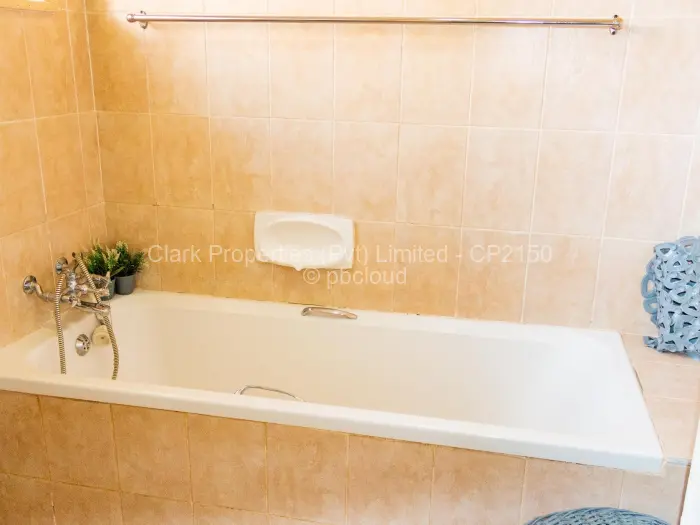 6 Bedroom House for Sale in Colne Valley, Harare