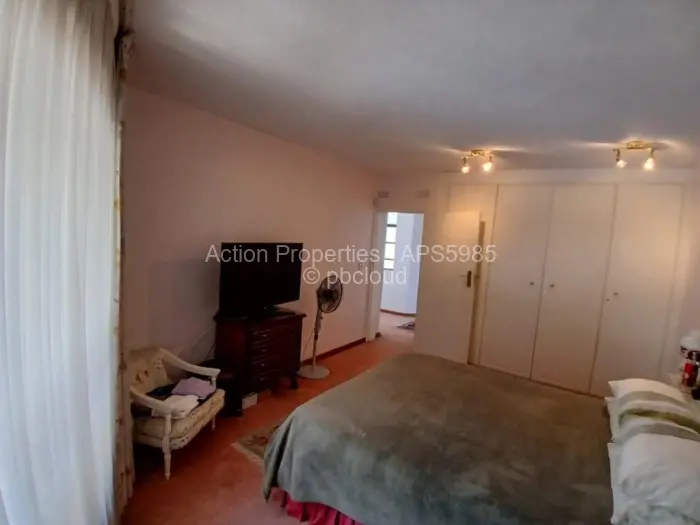 Townhouse/Cluster for Sale in Newlands, Harare